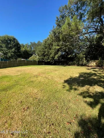 $162,000 | 211 Barbara Circle, Ocean Springs, MS 39564