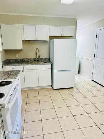 $162,000 | 211 Barbara Circle, Ocean Springs, MS 39564