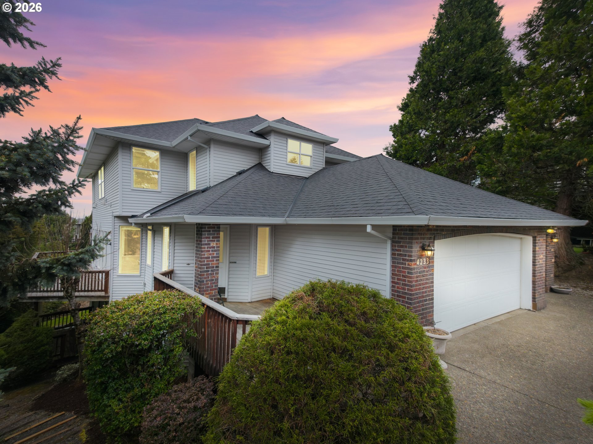 4233 Southwest 28th Court Gresham, OR 97080 - Photo 2 of 48 Exterior