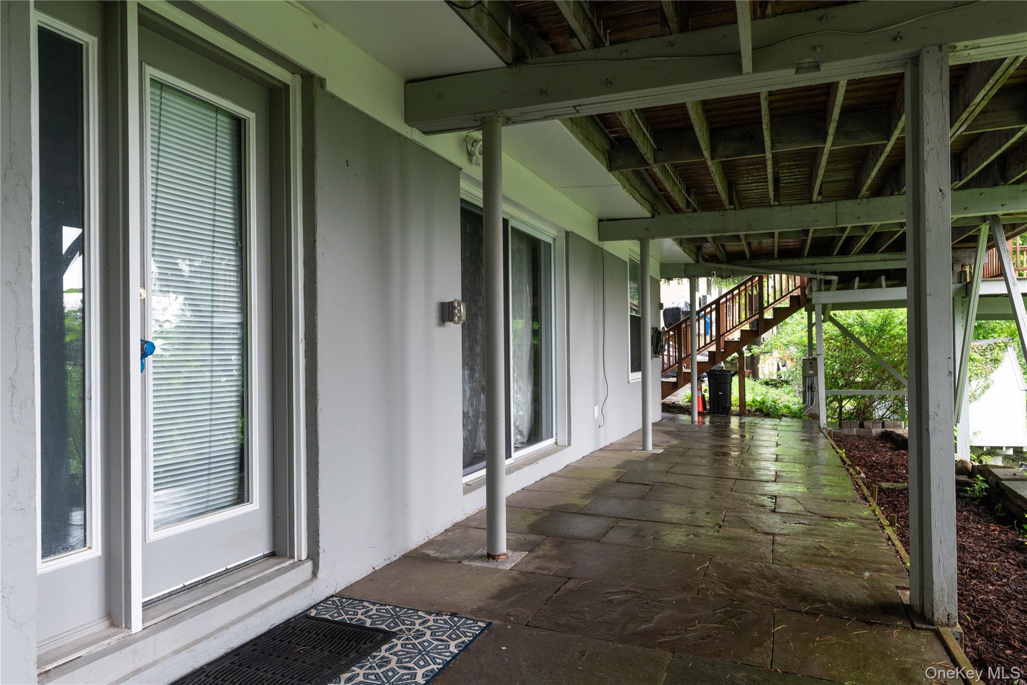 1095 Rte 9W Nyack, NY 10960 - Photo 10 of 12 a view of a porch