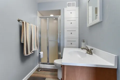 $305,500 | 348 County Road B, Unit 8, Fontana, WI 53125