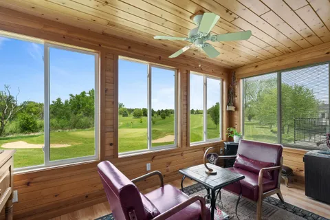 $305,500 | 348 County Road B, Unit 8, Fontana, WI 53125