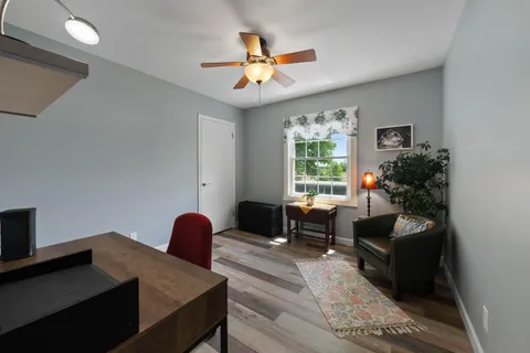 $305,500 | 348 County Road B, Unit 8, Fontana, WI 53125