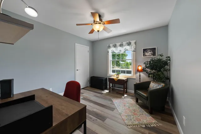 $305,500 | 348 County Road B, Unit 8, Fontana, WI 53125