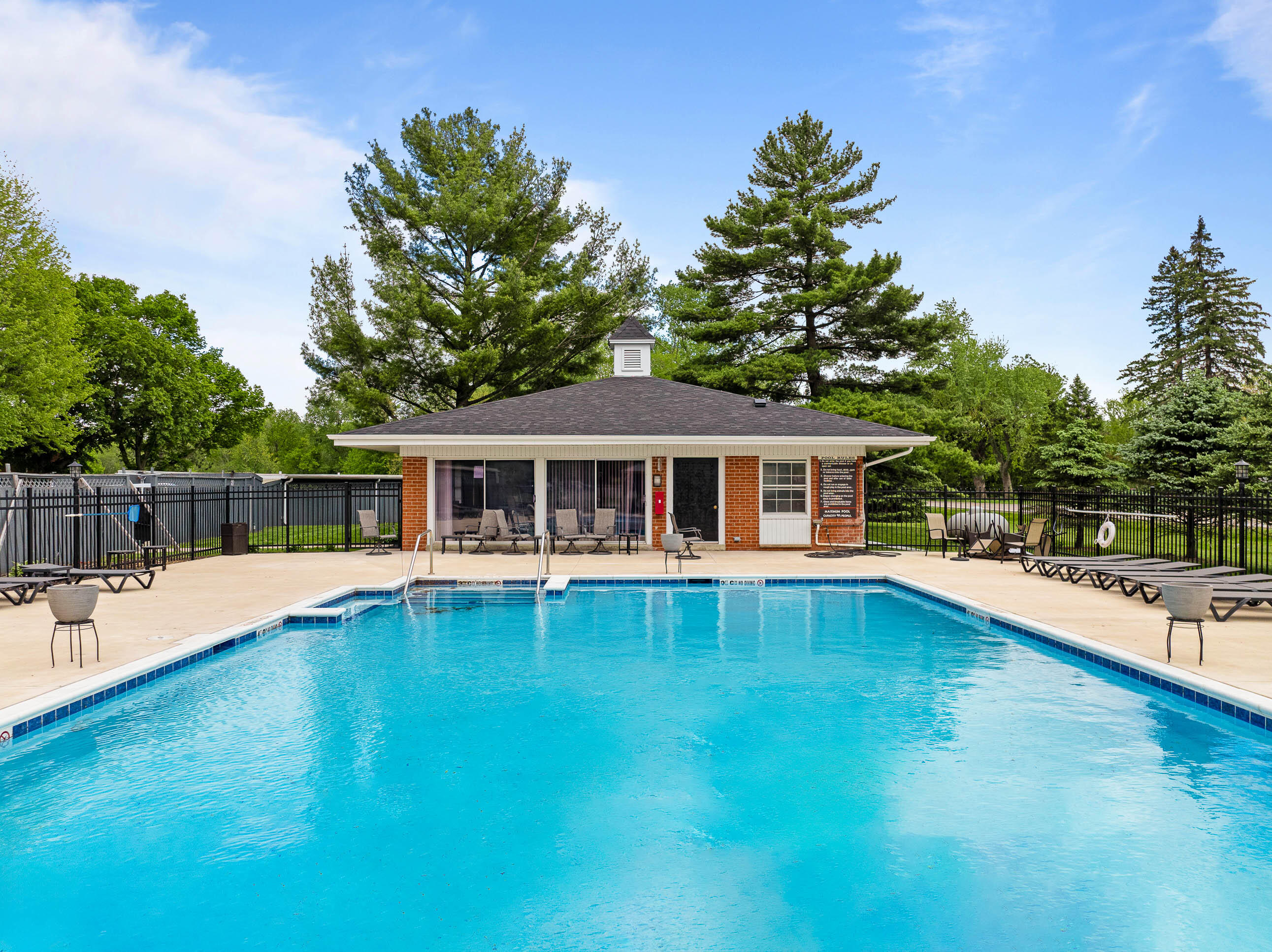 348 County Road B, Unit 8 Fontana, WI 53125 - Photo 47 of 83 Pool & Club House