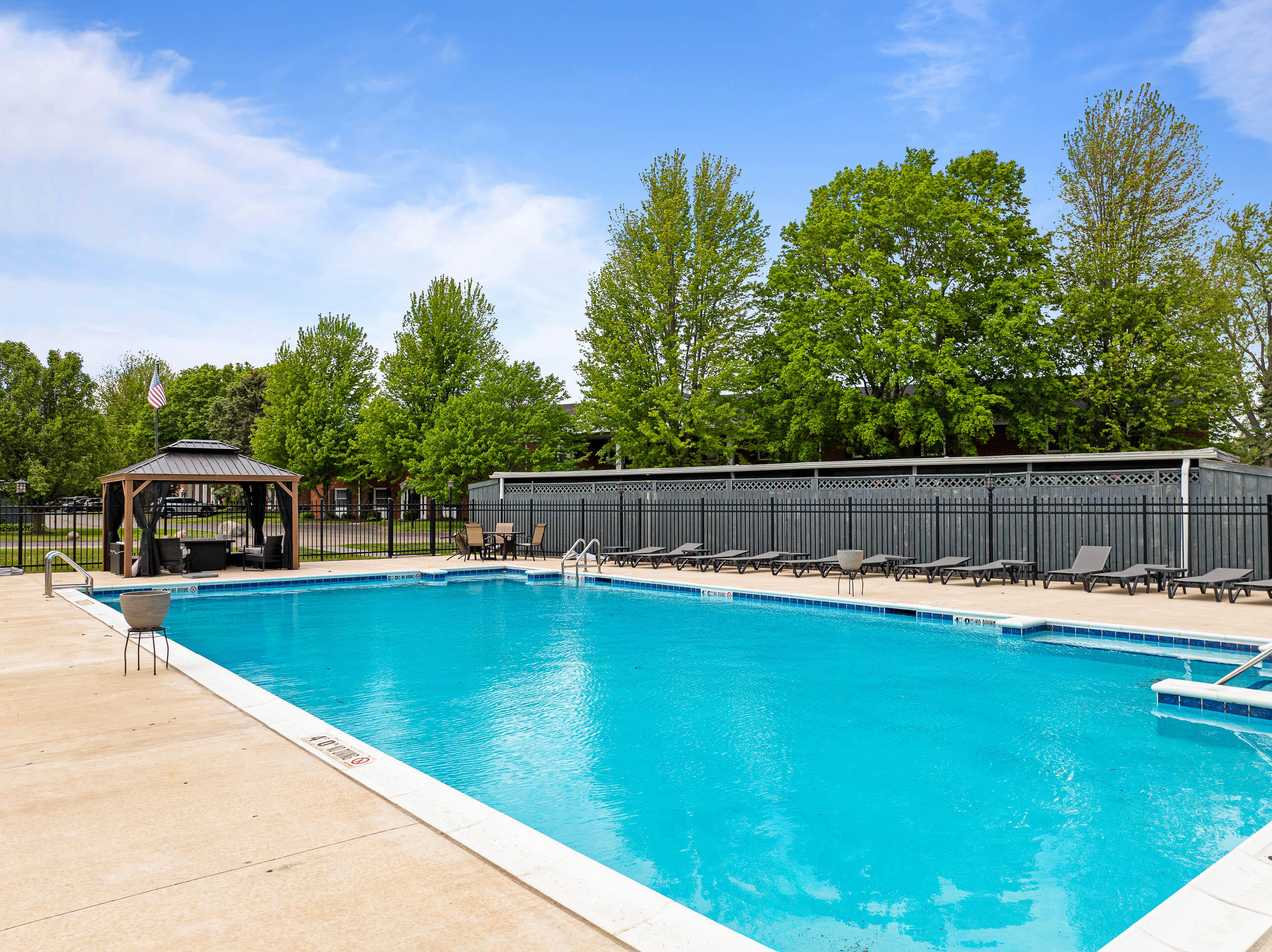 348 County Road B, Unit 8 Fontana, WI 53125 - Photo 51 of 83 348 County Rd B Unit 8-70