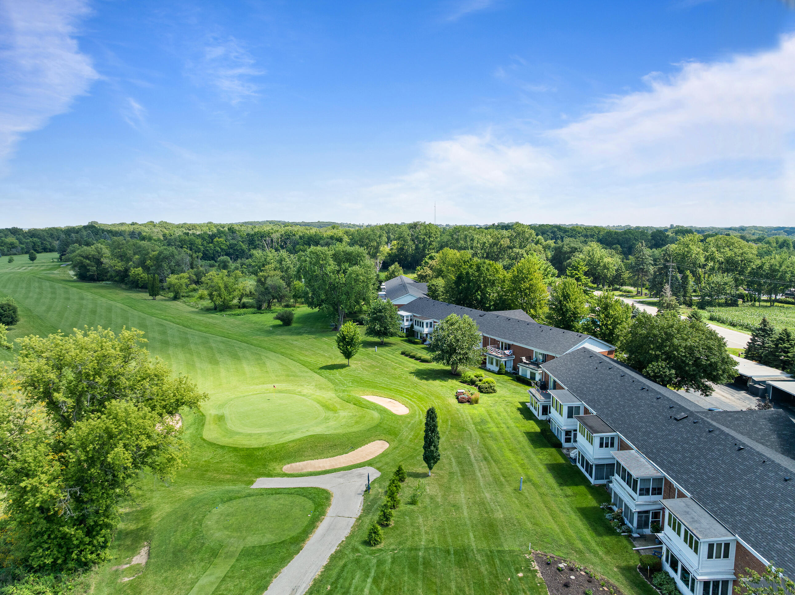 348 County Road B, Unit 8 Fontana, WI 53125 - Photo 52 of 83 350 County Rd B - Exterior-7