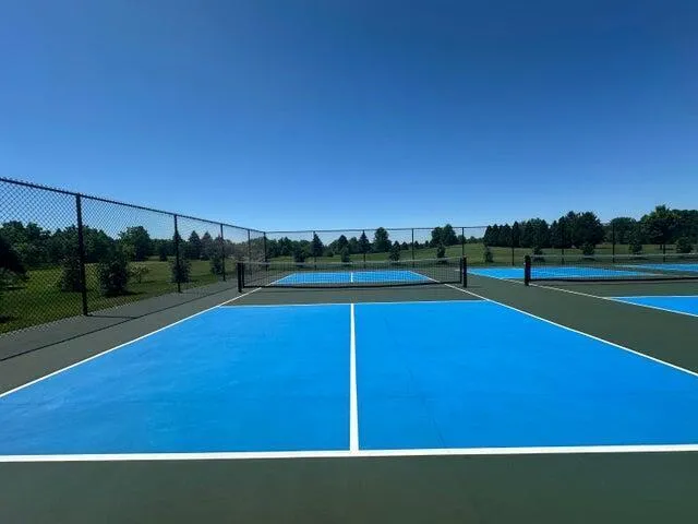 $305,500 | 348 County Road B, Unit 8, Fontana, WI 53125