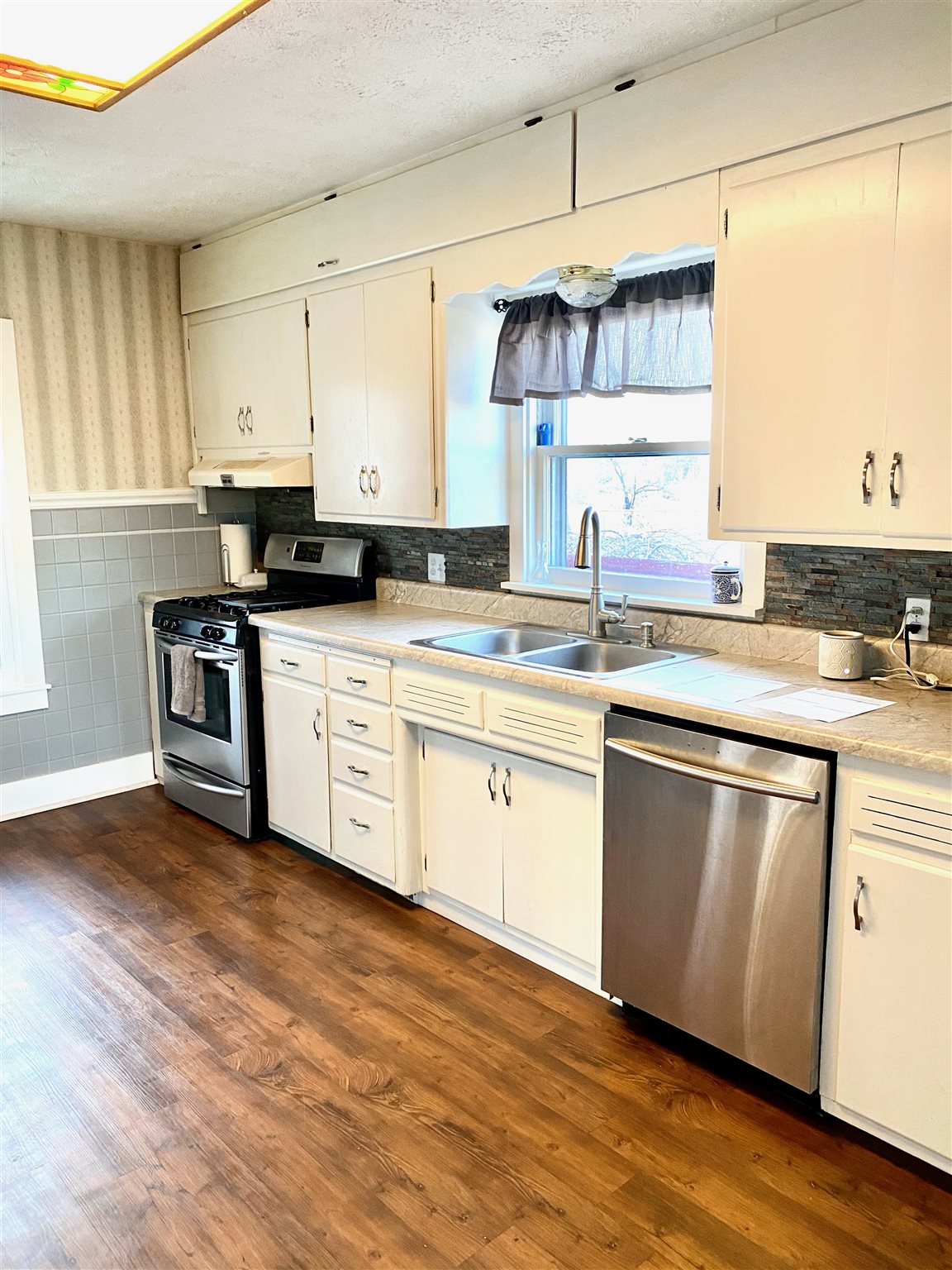 524 West Gump Road Fort Wayne, IN 46845 - Photo 6 of 30 Gallery Image 6
