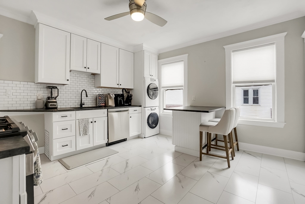 181 Robbins Street, Unit 4 Waltham, MA 02453 - Photo 11 of 20