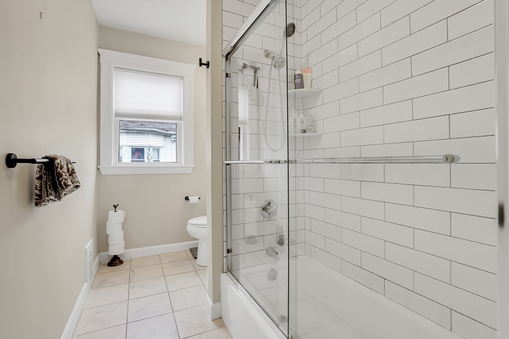 181 Robbins Street, Unit 4 Waltham, MA 02453 - Photo 16 of 20