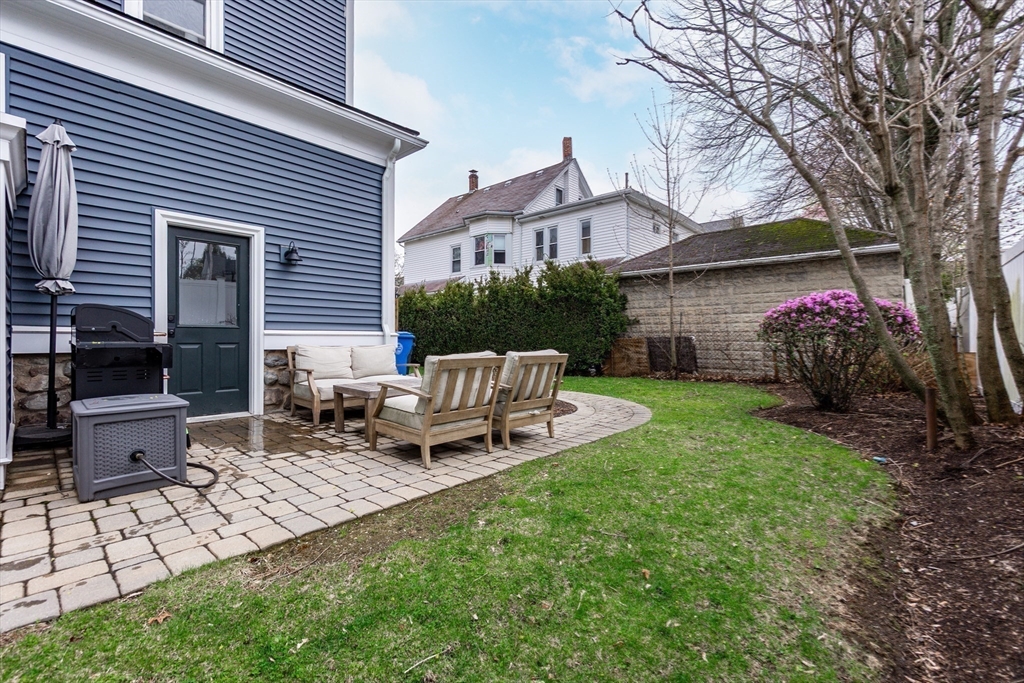 181 Robbins Street, Unit 4 Waltham, MA 02453 - Photo 18 of 20