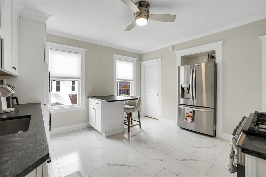 181 Robbins Street, Unit 4 Waltham, MA 02453 - Photo 10 of 20