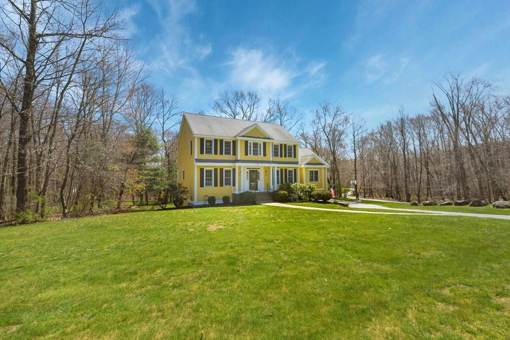 4 Metcalf Road Mendon, MA 01756 - Photo 2 of 40 Gallery Image 2