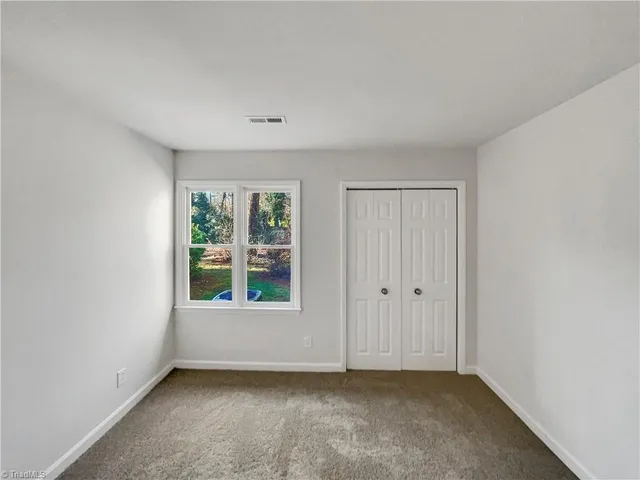 $285,000 | 10 Brownstone Lane, Greensboro, NC 27410