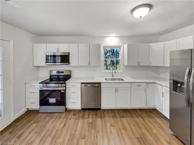 $285,000 | 10 Brownstone Lane, Greensboro, NC 27410