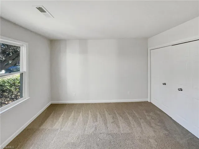 $285,000 | 10 Brownstone Lane, Greensboro, NC 27410