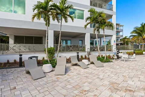 $1,245,000 | 41 Southwest Seminole Street, Unit 307, Stuart, FL 34994