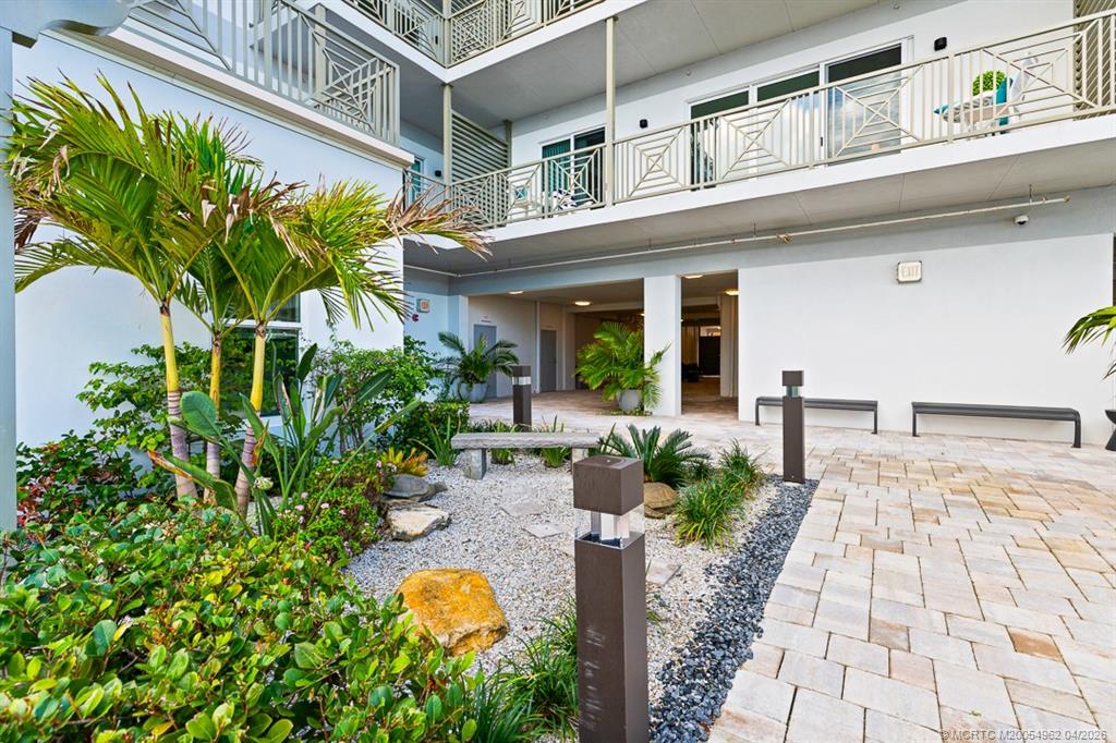 41 Southwest Seminole Street, Unit 307 Stuart, FL 34994 - Photo 20 of 70
