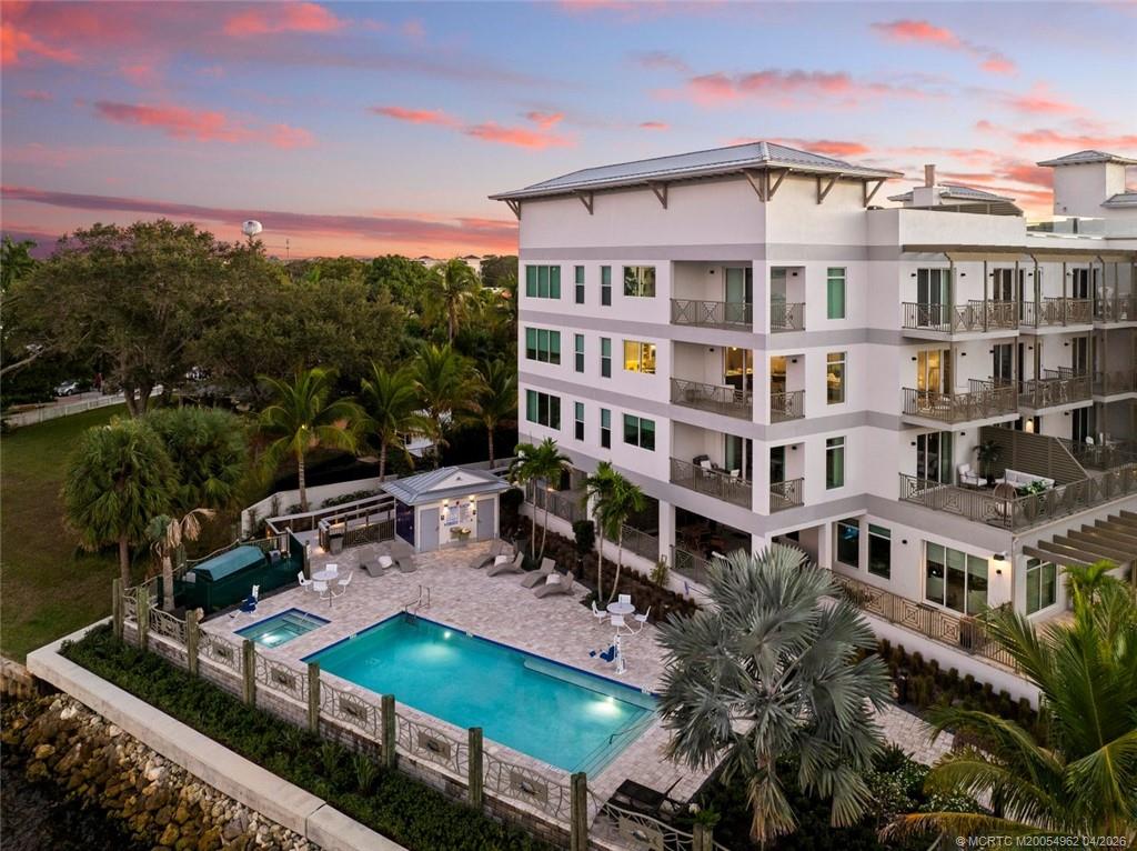 41 Southwest Seminole Street, Unit 307 Stuart, FL 34994 - Photo 4 of 70