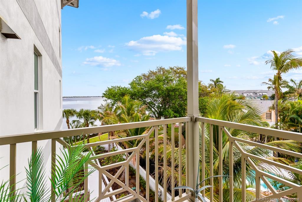 41 Southwest Seminole Street, Unit 307 Stuart, FL 34994 - Photo 46 of 70