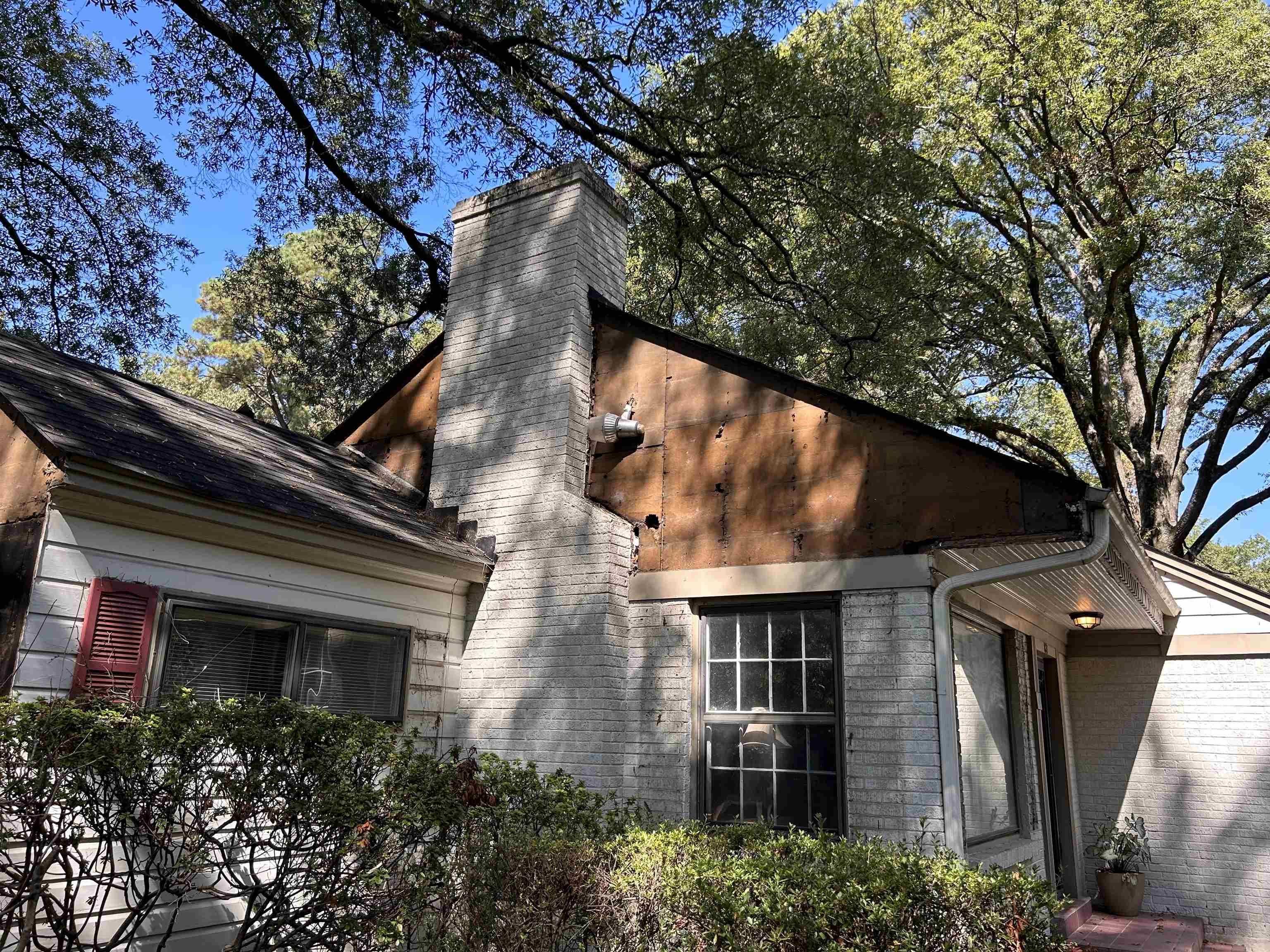 87 South Fernway Road Memphis, TN 38117 - Photo 28 of 28 a view of a house with a tree