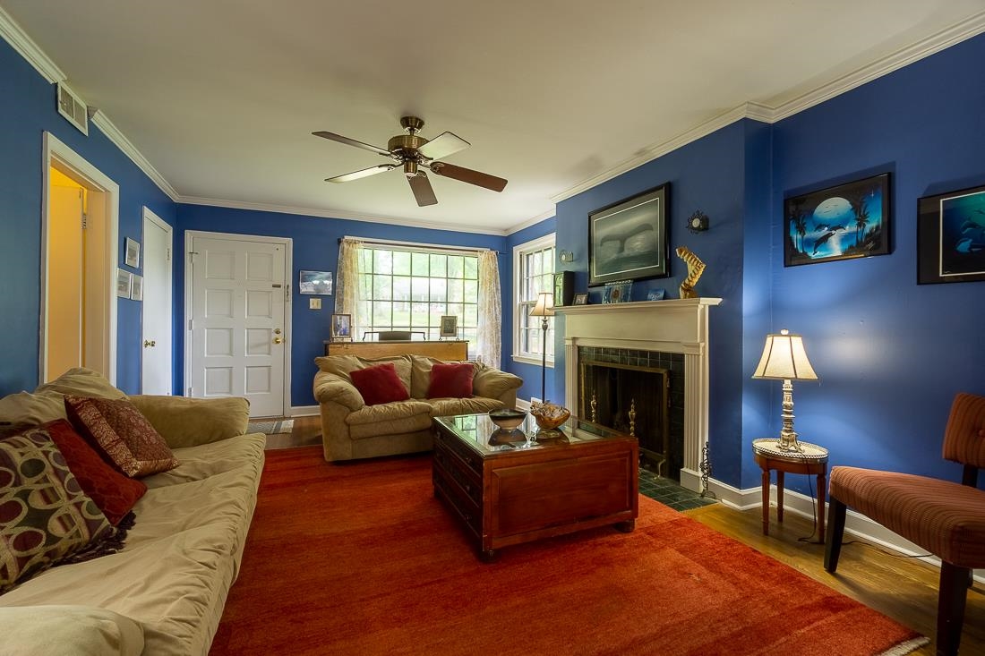 87 South Fernway Road Memphis, TN 38117 - Photo 5 of 28 a living room with furniture and a fireplace