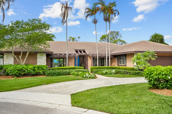 $1,200,000 | 18815 South Golden Hawk Trail, Jupiter, FL 33458