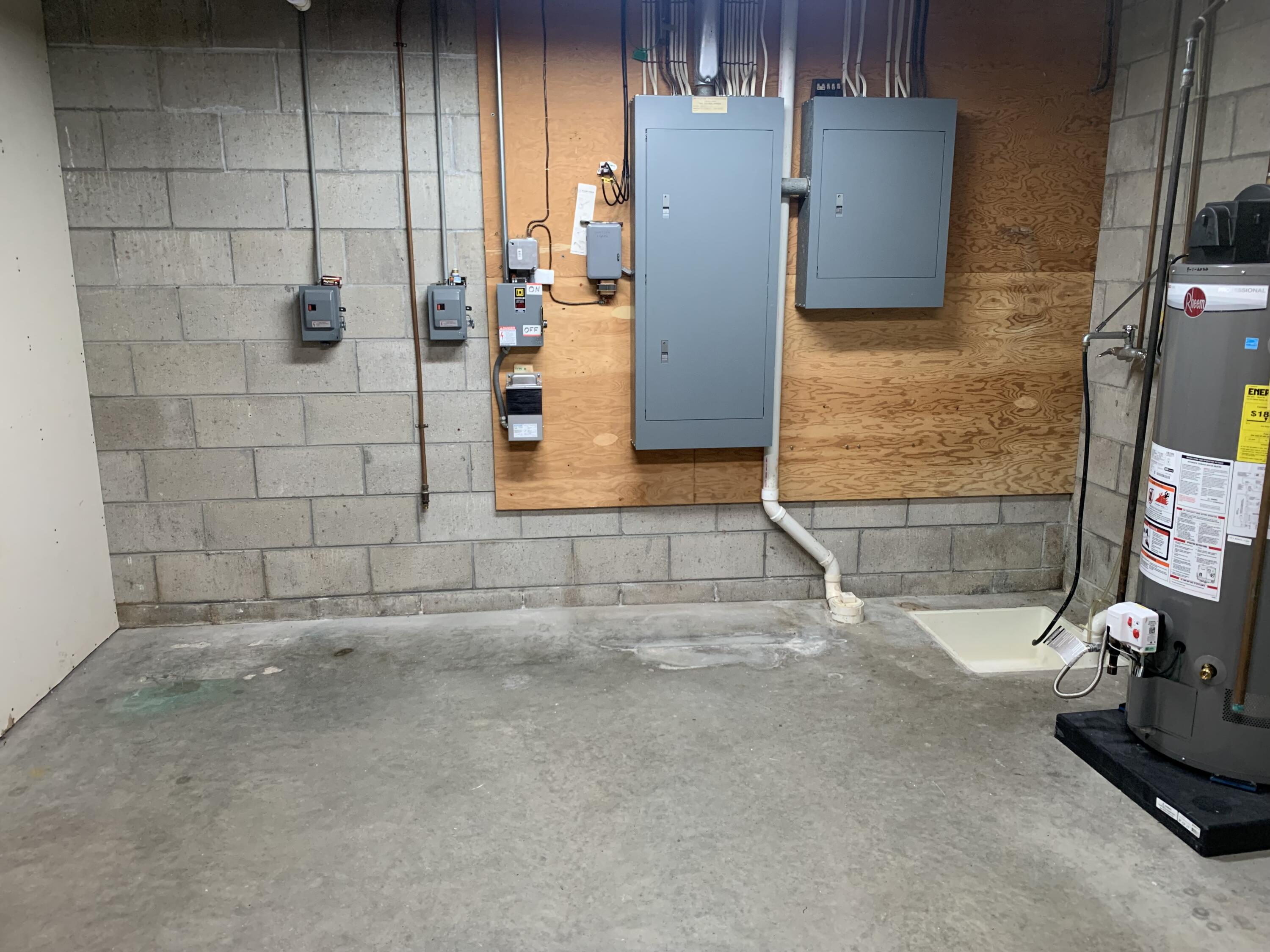 316 8th Street Manistee, MI 49660 - Photo 29 of 34 Mechanical 3