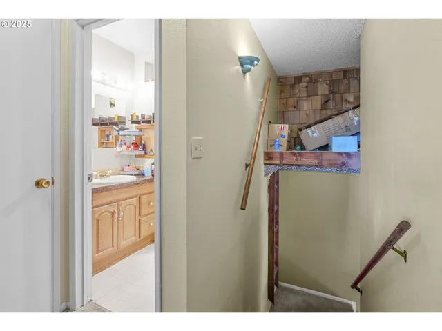 $244,900 | 2727 Gateway Street, Unit 27, Springfield, OR 97477