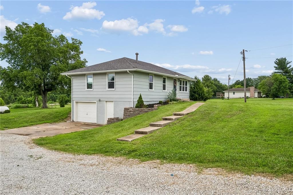 34906 East Colbern Road Lone Jack, MO 64070 - Photo 5 of 36 Gallery Image 5