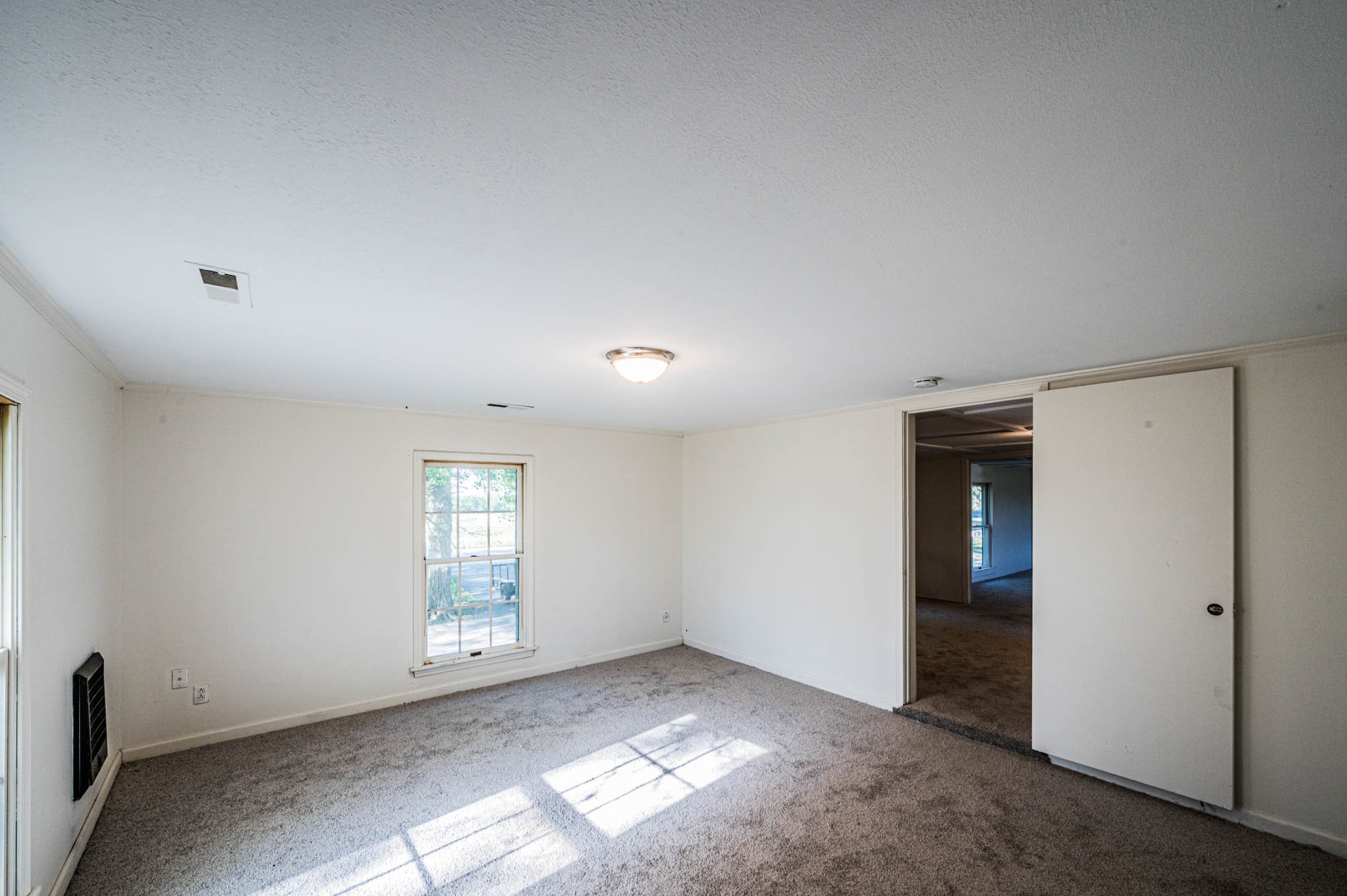 1800 Plano Road Bowling Green, KY 42104 - Photo 44 of 47 an empty room with windows