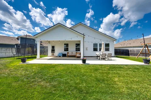 $575,000 | 915 Sassafras Court, Spring Hill, TN 37174