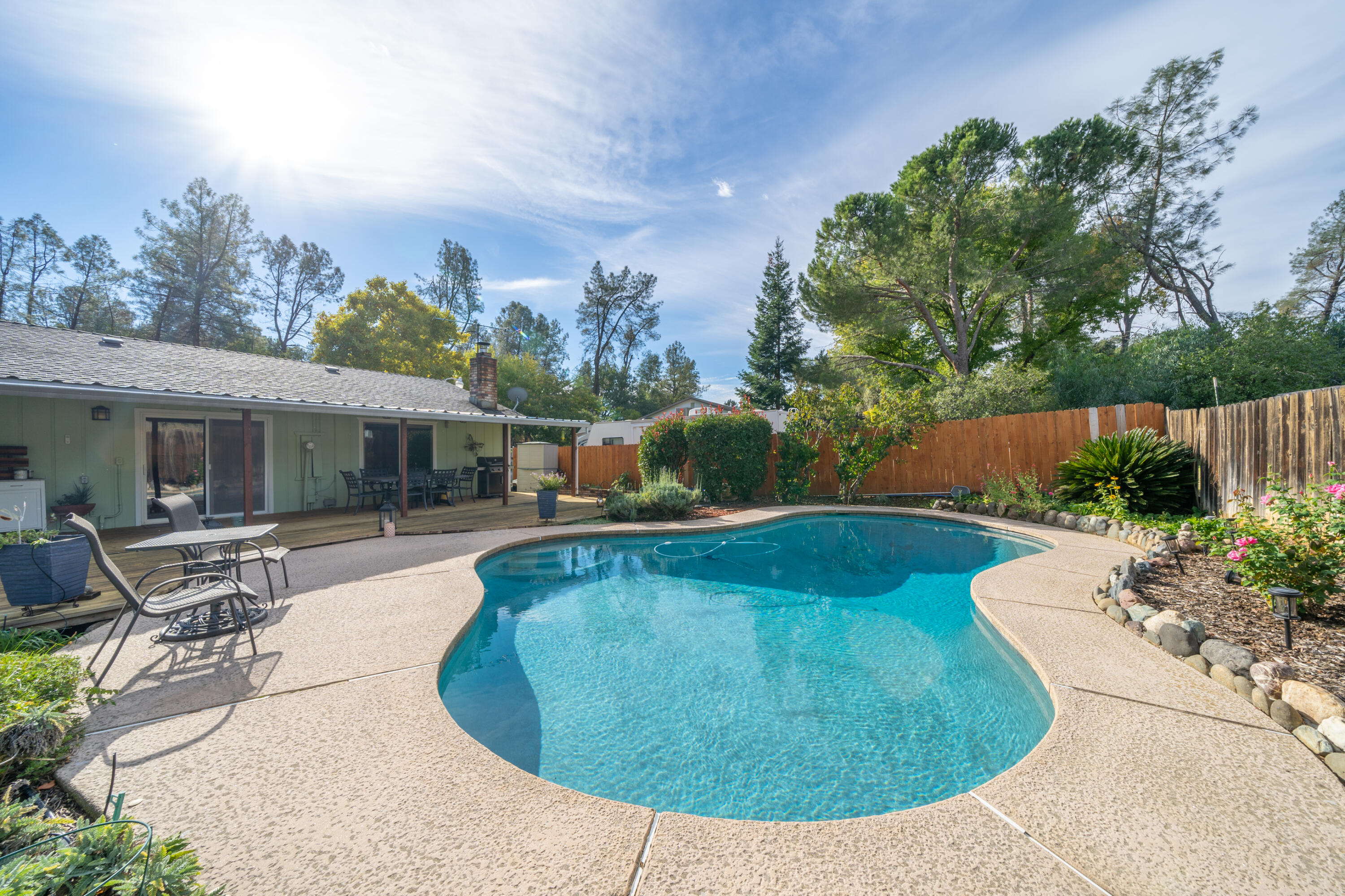 9048 Simmons Road Redding, CA 96001 - Photo 21 of 36 Exterior-25