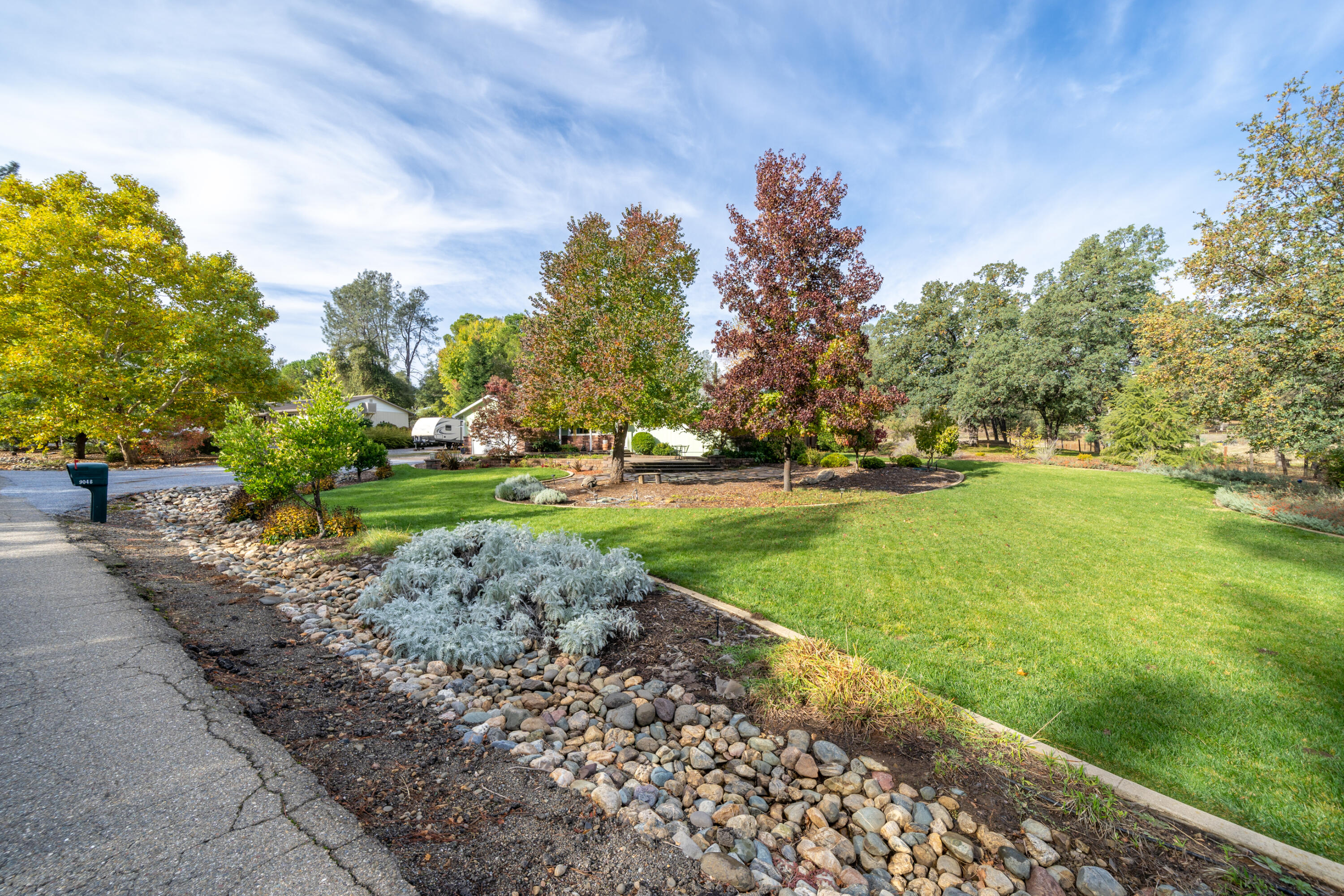 9048 Simmons Road Redding, CA 96001 - Photo 26 of 36 Exterior-6