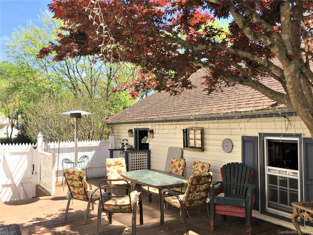 814 Falls Church Road, Unit 2 Charlotte, NC 28270 - Photo 22 of 24 Gallery Image 22
