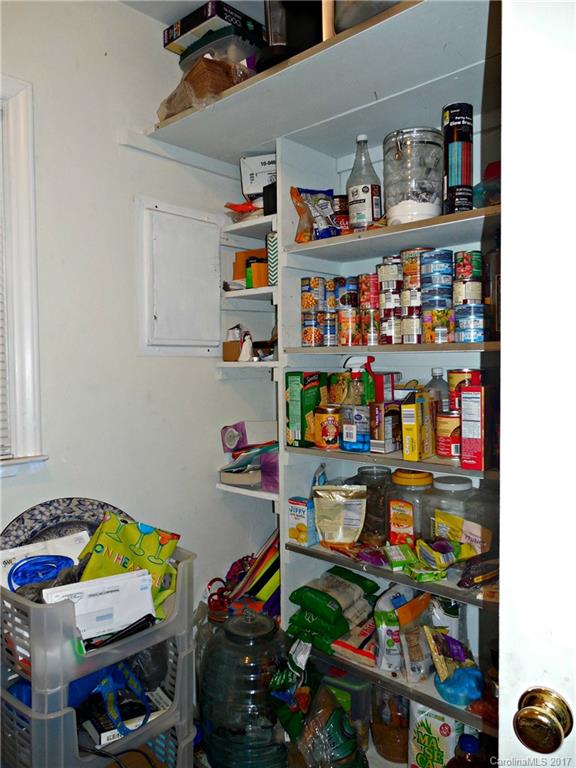 814 Falls Church Road, Unit 2 Charlotte, NC 28270 - Photo 6 of 24 Gallery Image 6