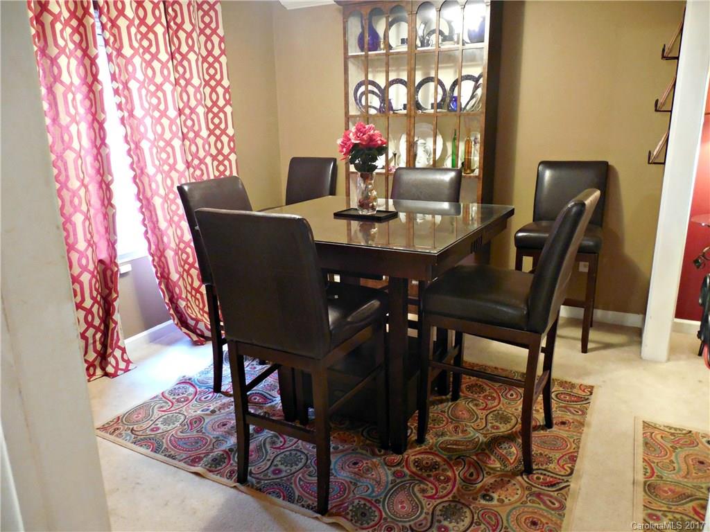 814 Falls Church Road, Unit 2 Charlotte, NC 28270 - Photo 7 of 24 Gallery Image 7