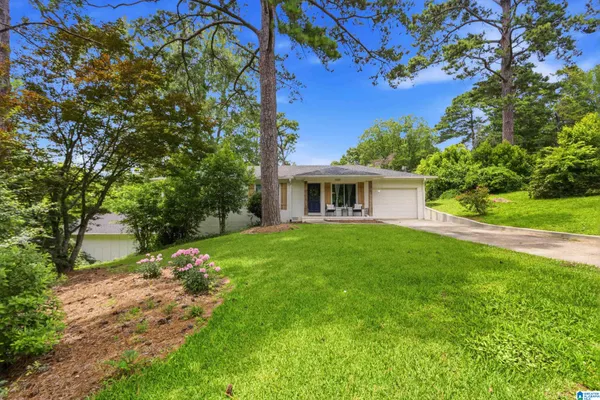 $314,900 | 1100 Brookwood Court, Gardendale, AL 35071