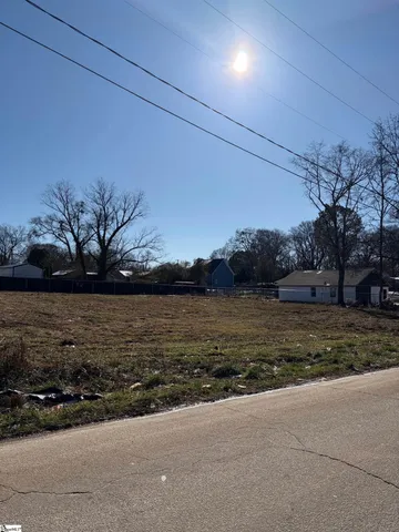 $79,900 | 5 Lewis Street, Greenville, SC 29611