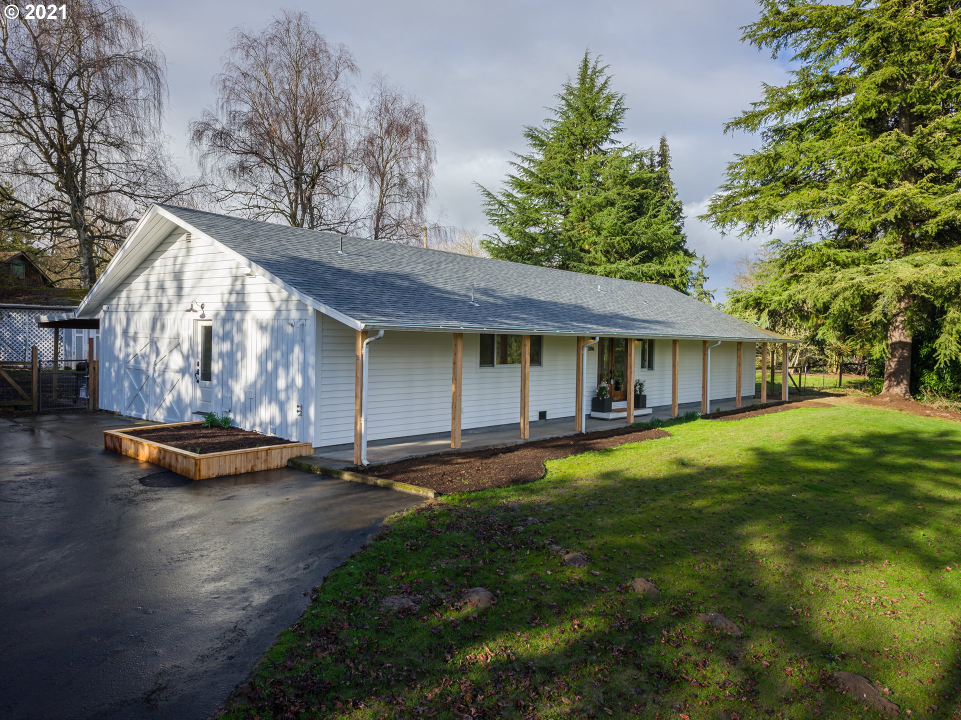 3906 Northwest 199th Street Ridgefield, WA 98642 - Photo 1 of 32
