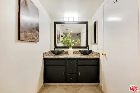 $475,000 | 20155 Keswick Street, Unit 107, Winnetka, CA 91306