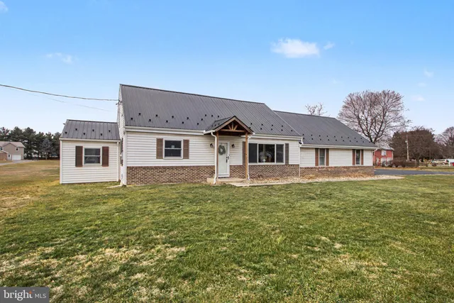 $300,000 | 7 Strohm Road, Shippensburg, PA 17257