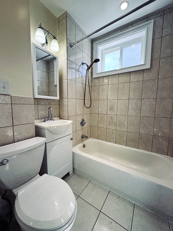 189 Chestnut Street, Unit 2 Chelsea, MA 02150 - Photo 6 of 12