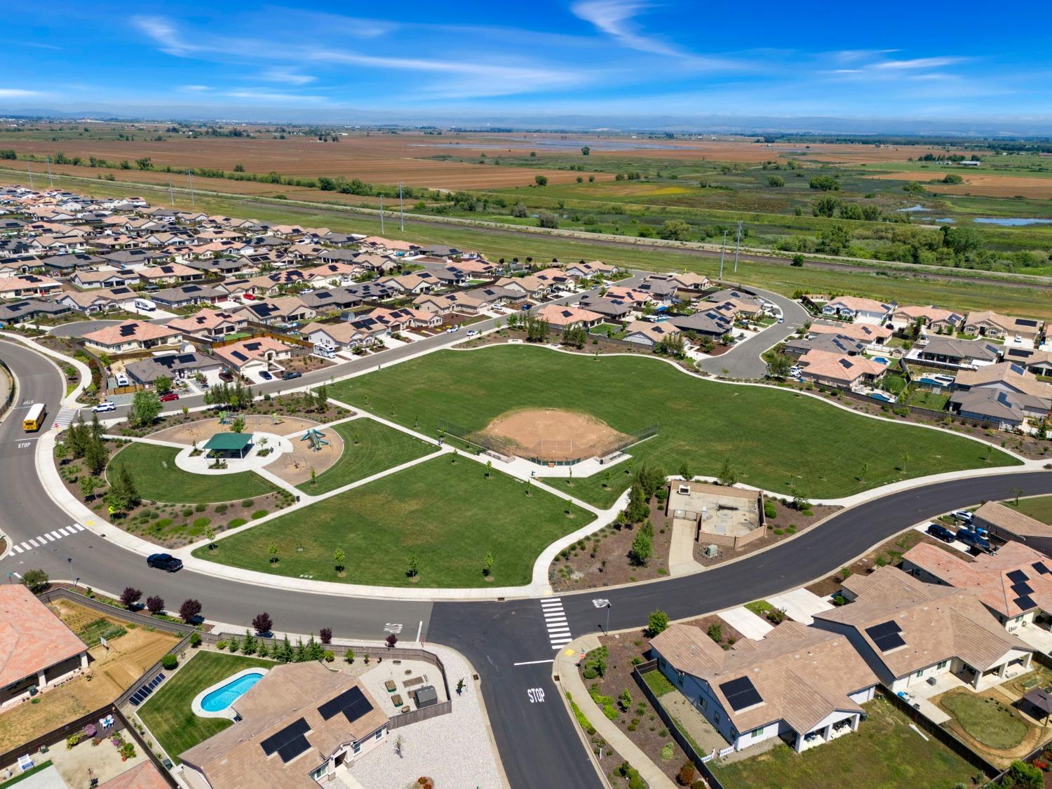 2074 Abbeylane Way Olivehurst, CA 95961 - Photo 39 of 39 a view of a city