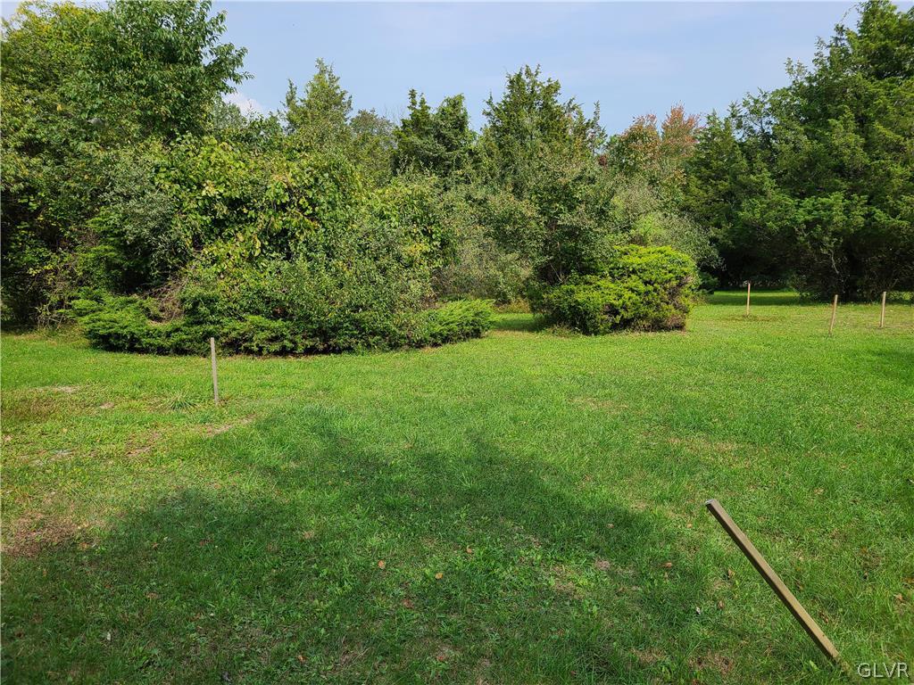 2576 Meadow Lake Road Sciota, PA 18354 - Photo 2 of 5