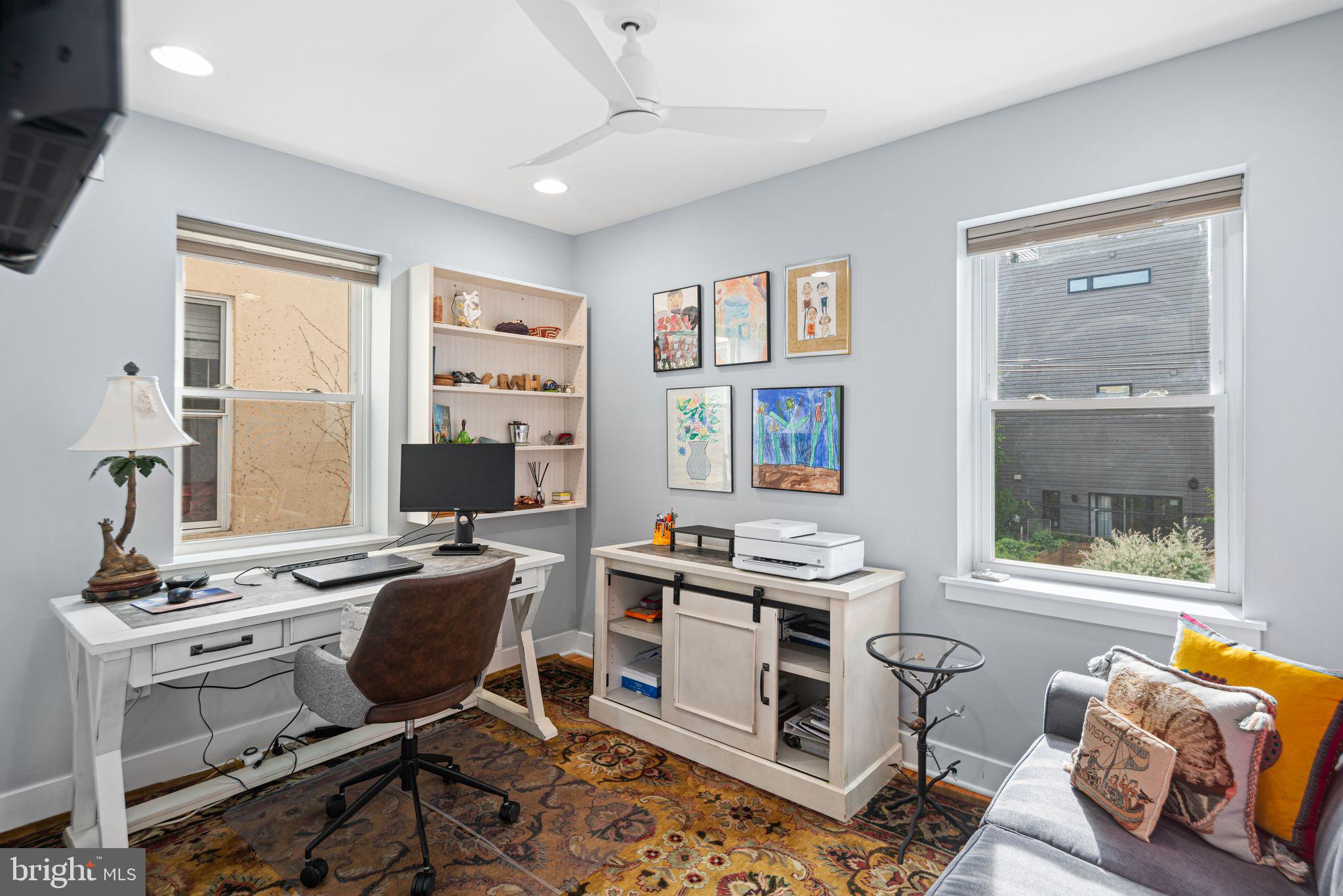 1330 South 16th Street Philadelphia, PA 19146 - Photo 18 of 37 a workspace with furniture and window