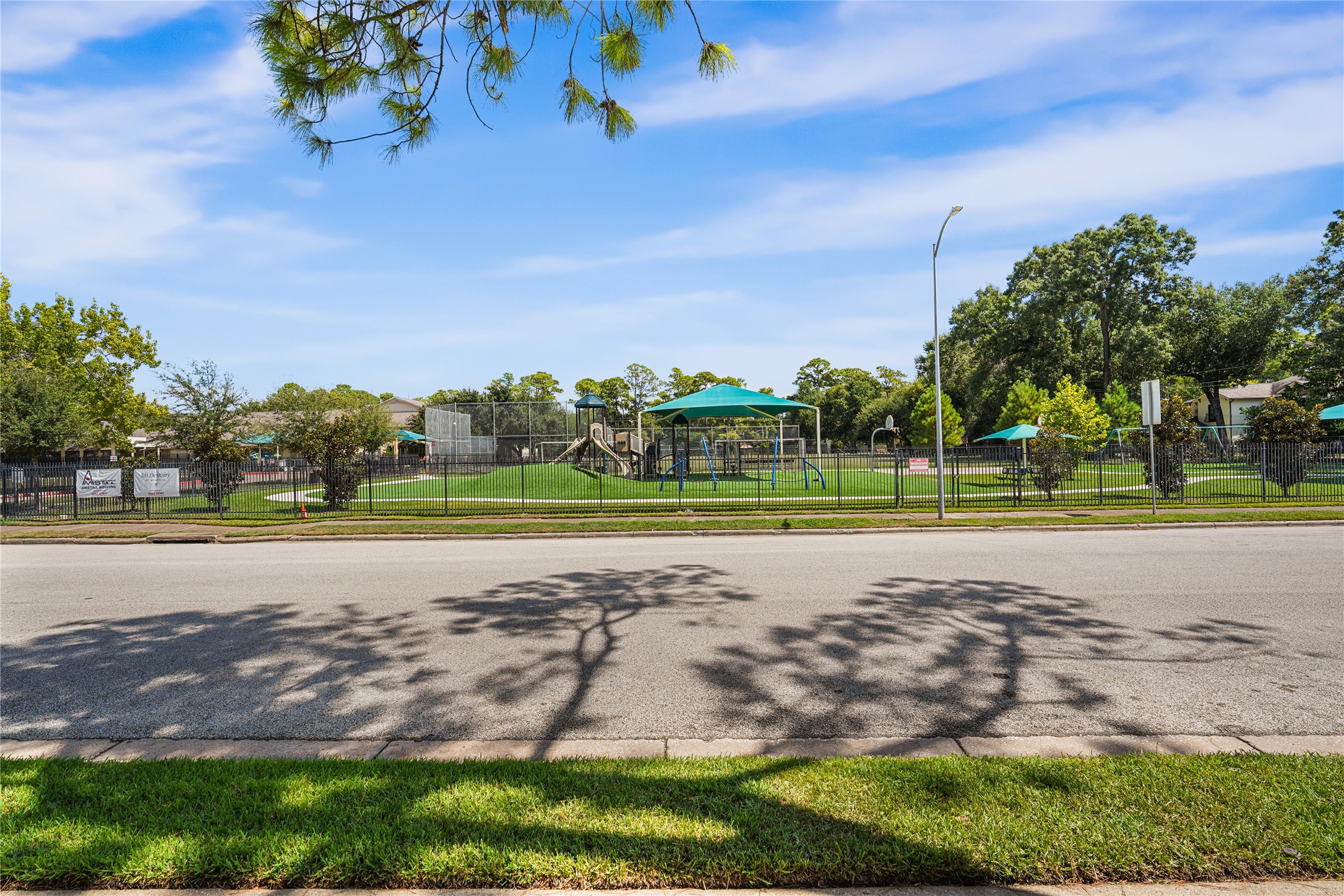 515 Tallowood Road, Unit 7 Houston, TX 77024 - Photo 24 of 24 Gallery Image 24