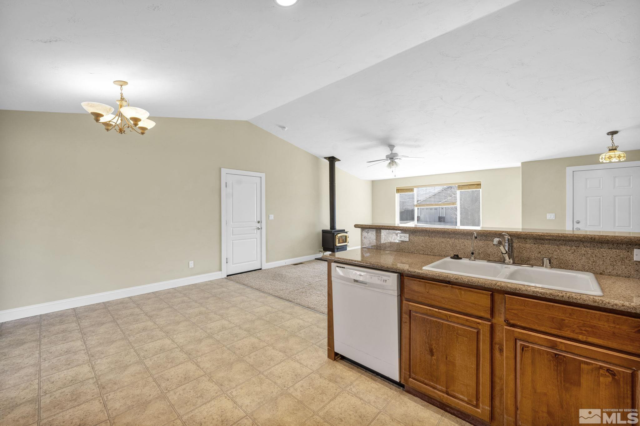 804 Mariposa Road Dayton, NV 89403 - Photo 12 of 39 Photo 12