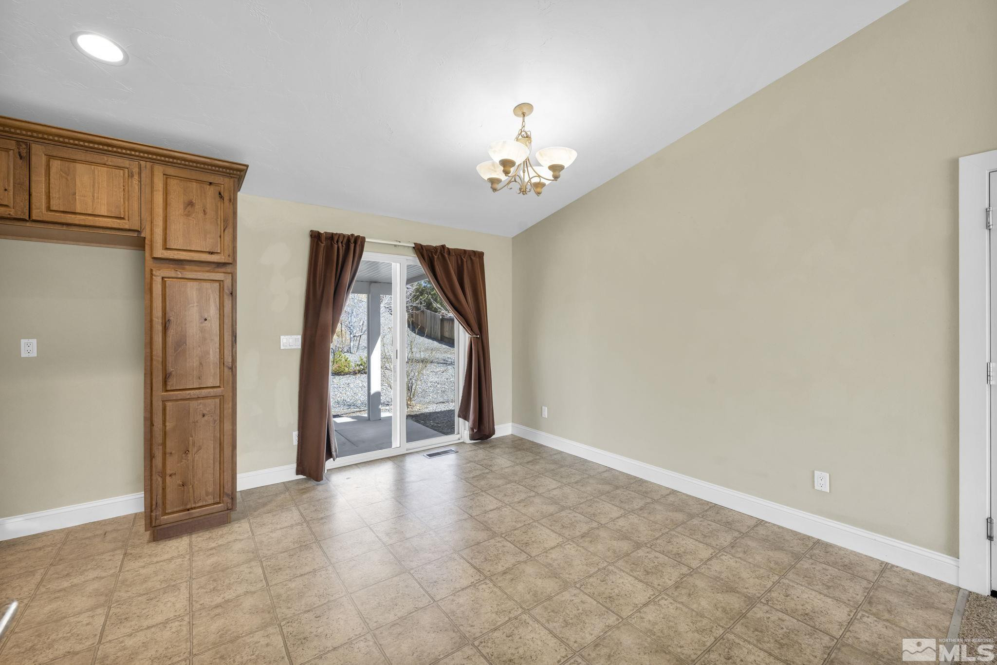 804 Mariposa Road Dayton, NV 89403 - Photo 14 of 39 Photo 14